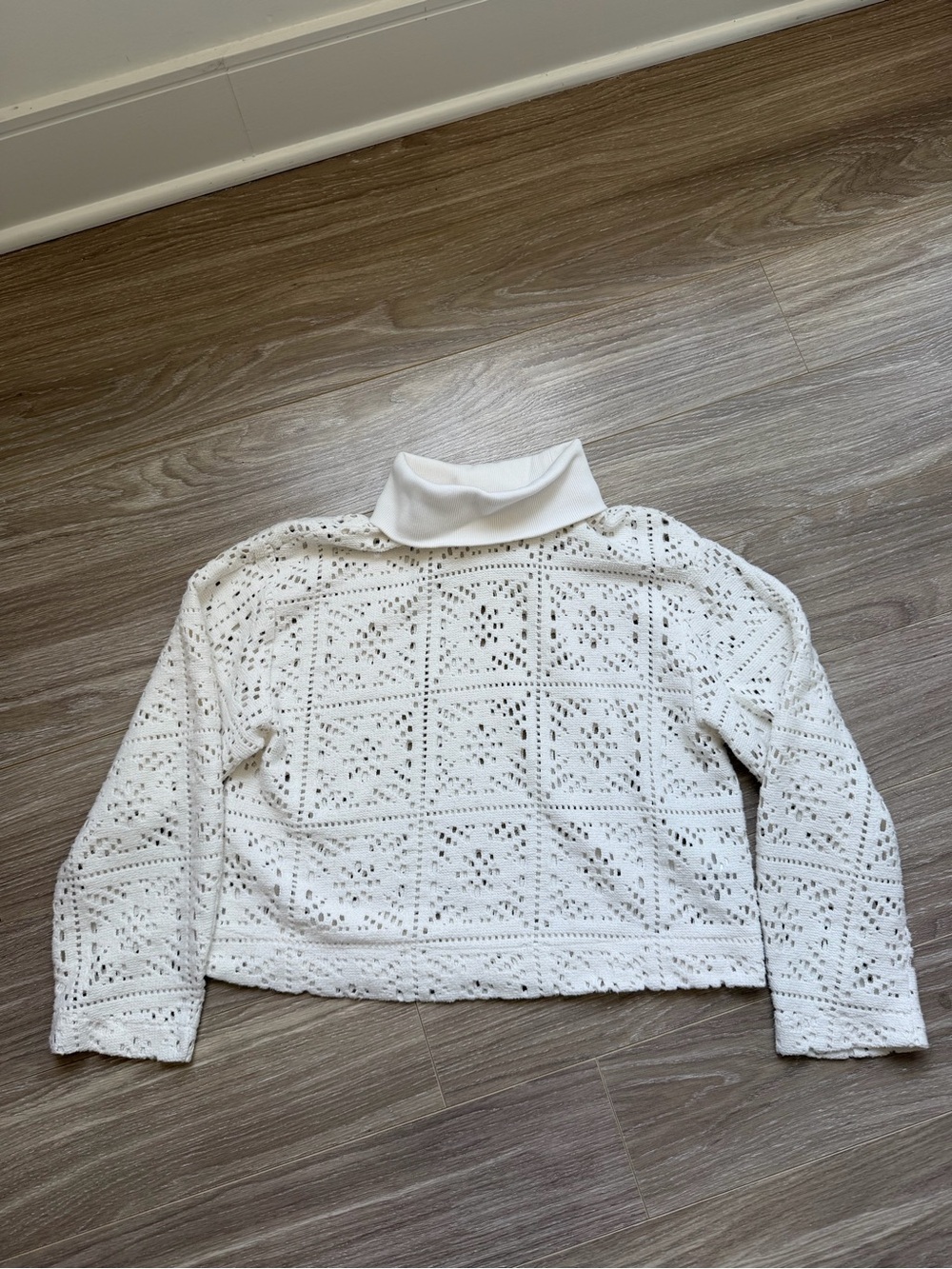 See by Chloé Women’s Open Crochet Knit Long Sleeve Turtleneck Sweater Sz XL - Picture 1 of 7